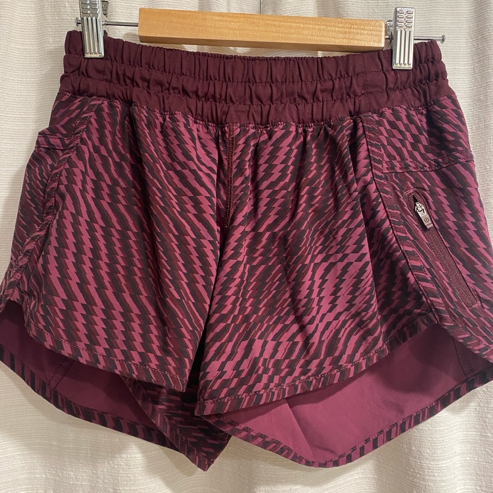 Lululemon Tracker shorts